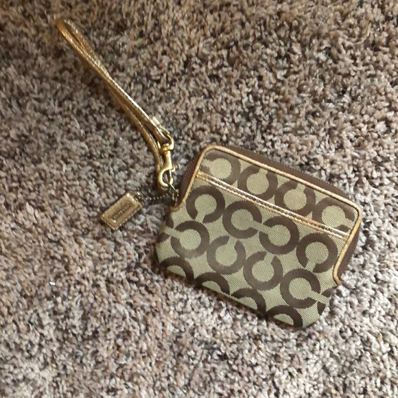 Handbags - Coach Poppy wristlet